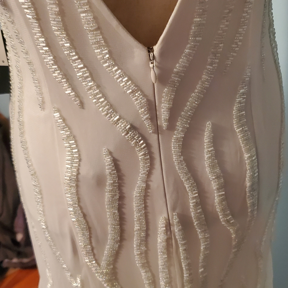 HOLD 👗 Adrianna Papell Beaded Love Story Wedding Gown Ivory Size 8 NWT Train - Picture 8 of 12
